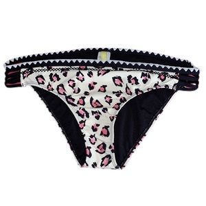 Leopard bikini bottom